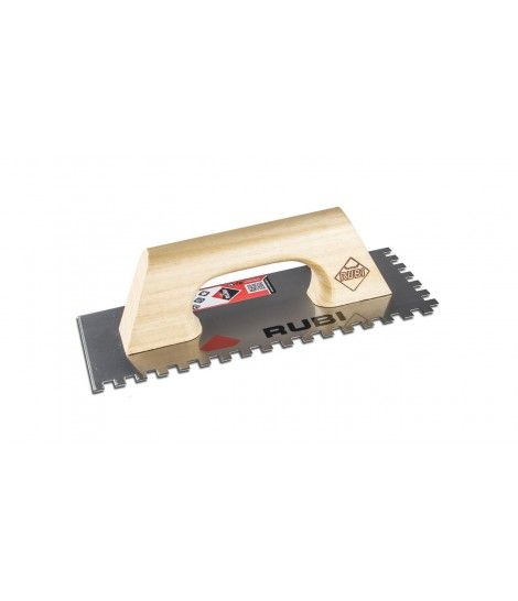 Rubi comb 28 cm with wooden handle closed 6x6