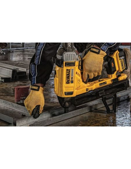 Dewalt 18V Battery Powered Concrete and Steel Nailer without battery and charger DCN890N Dewalt
