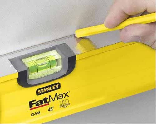STANLEY 1-43-548 Niveau À Bulle 120 cm Gamme FATMAX - Structure en Aluminium Renforcé- 3 Fioles Haute Visibilité - 2 Semelles Usinées -2 Poignées Bi matière - Embouts de Protection STANLEY 1-43-548 Niveau À Bulle 120 cm Gamme FATMAX - Structure en Aluminium Renforcé- 3 Fioles Haute Visibilité - 2 Semelles Usinées -2 Poignées Bi matière - Embouts de Protection