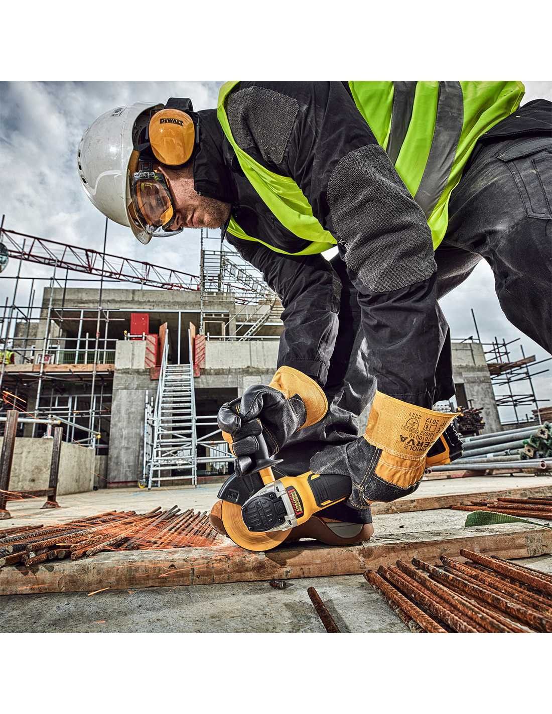 Kit Dewalt 11 herramientas + 3bat 5Ah + Cargador DCB1104 + 4xTSTAK DCK110P3