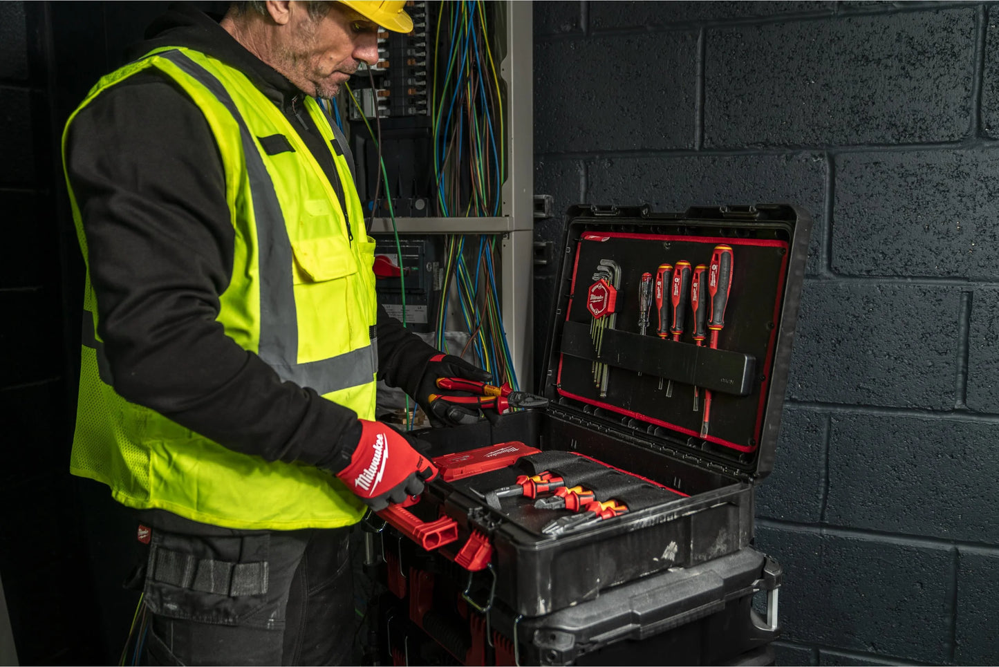 PACKOUT Set Electricista 62 piezas Milwaukee