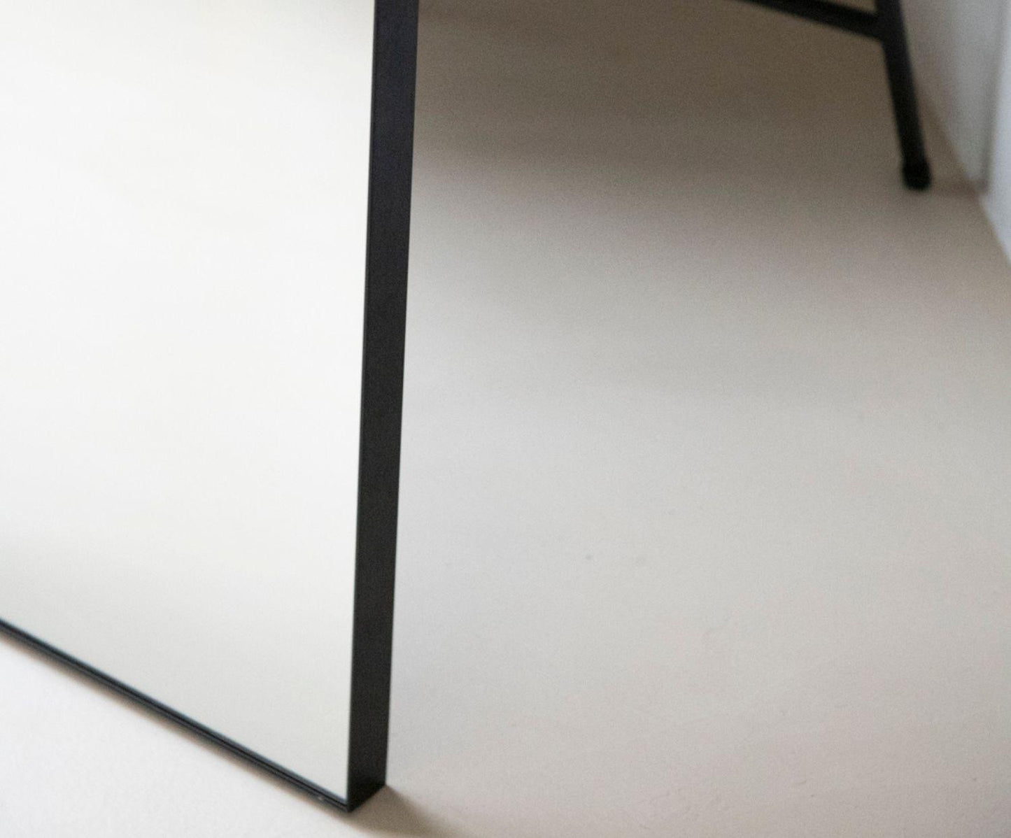 Espejo de Pie Aluminio Negro 40x160cm Andrea House