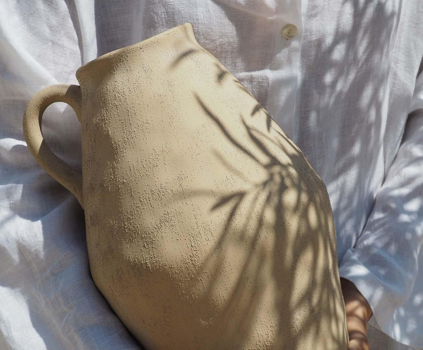 Jarrón beige de gres Masaka 30cm Andrea House