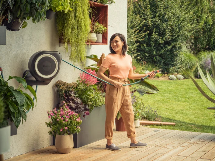 Manguera de pared 15m RollUp S mural Gardena 18602-20